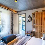 2 Bedroom Gorgeous In * Gdinj