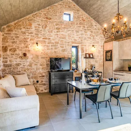 Tatil Evi 2 Bedroom Gorgeous In