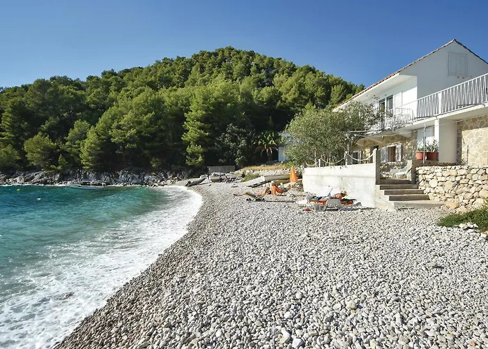 2 Bedroom Gorgeous In Gdinj